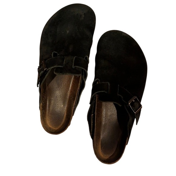 Birkenstock Black Suede Boston Style Buckle Clogs Broken in Footbed Comfort Shoe - Picture 2 of 7
